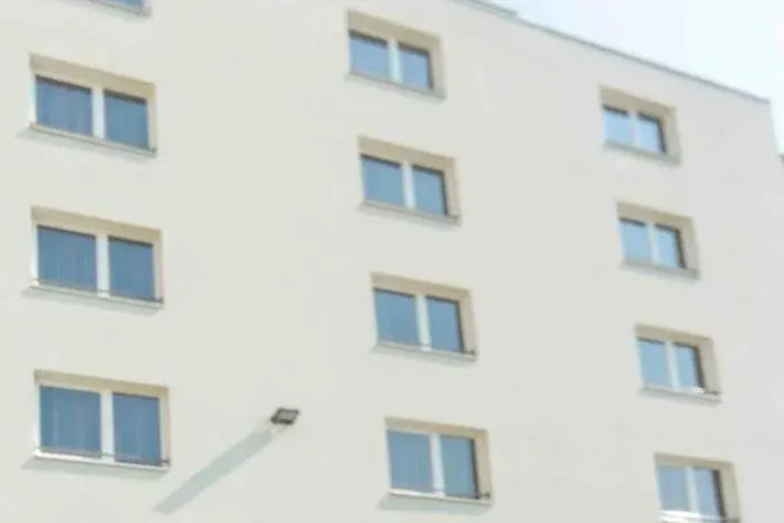 Exterior of SEVEN LODGE