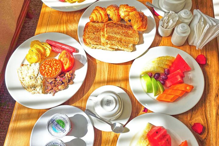 Breakfast/Coffee Service 15 of 35