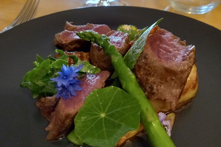 Dining 30 of 50