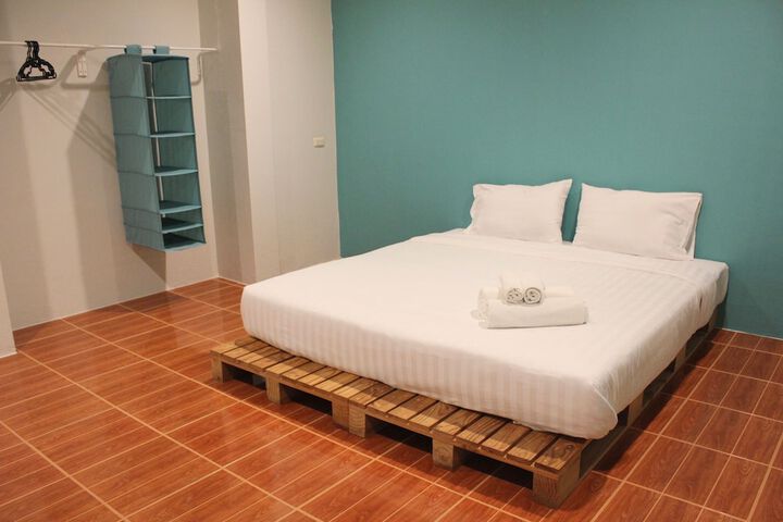 Room 19 of 112