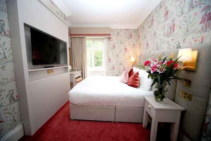 Room 26 of 60