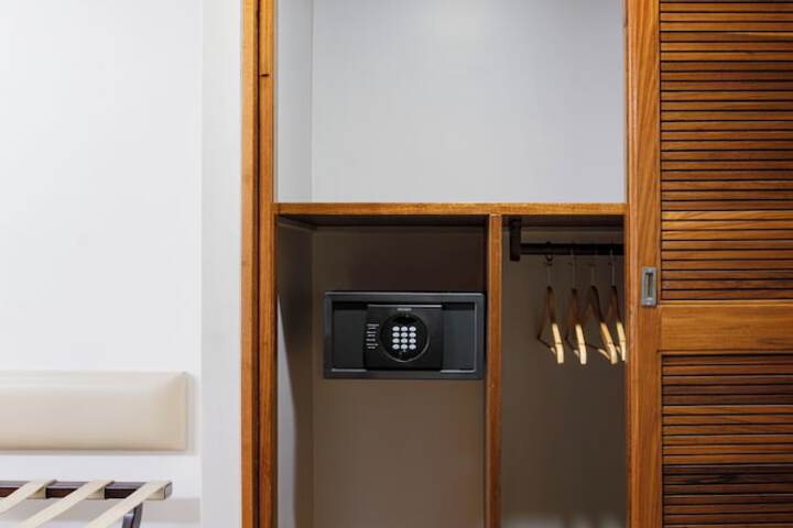 Room 30 of 125