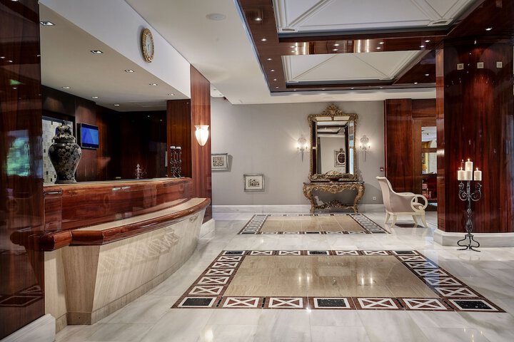 Hotel Interior 8 of 195