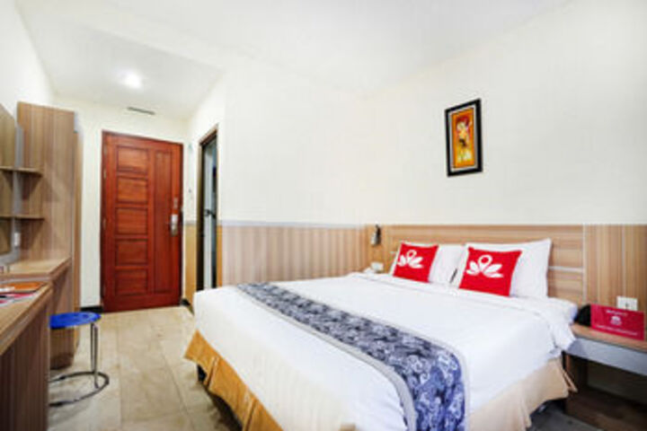 Room 16 of 20