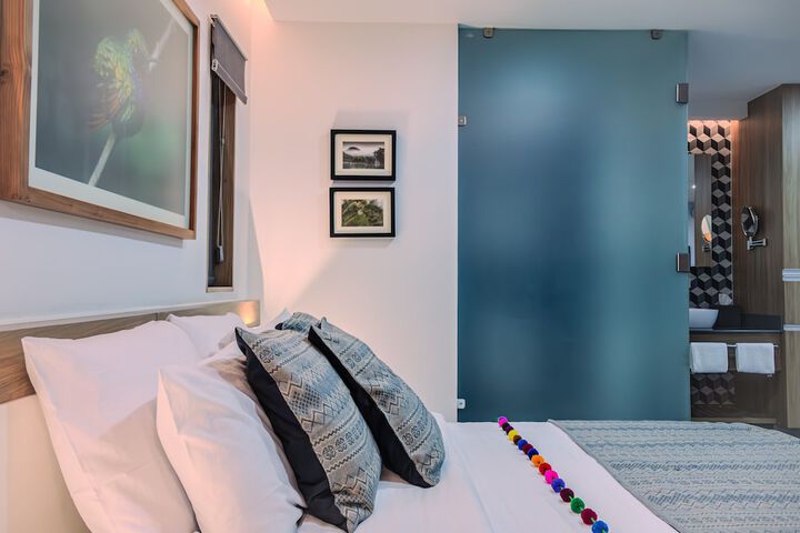 Room 19 of 39
