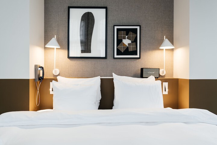 Room 11 of 67