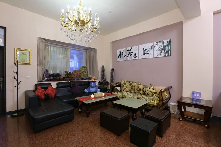 Entrance & Lobby