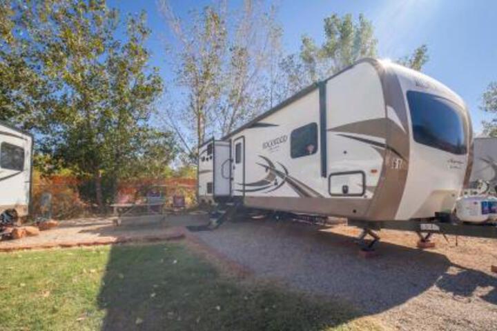 Image of Outdoor Glamping : 2018 Rockwood Ii Okrv 61