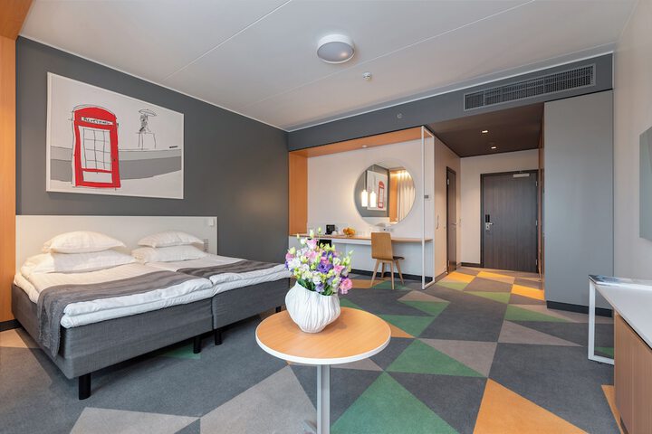 Room 13 of 41