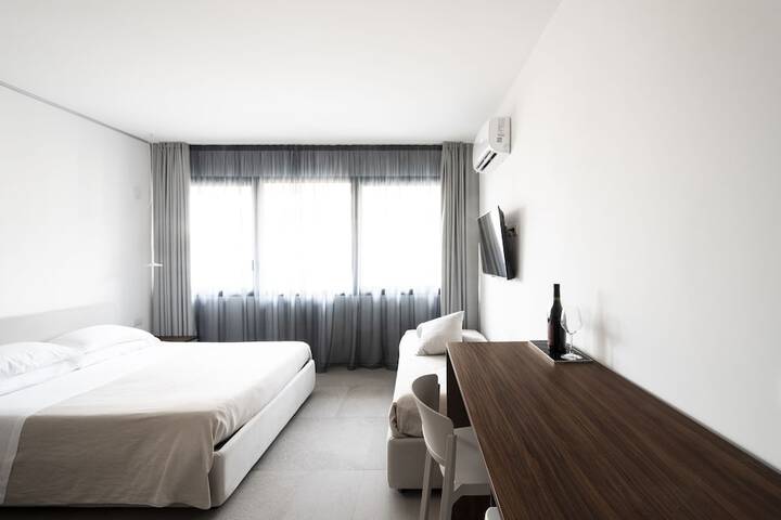 Room 51 of 160