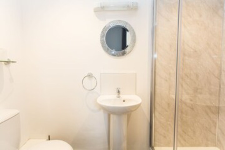 Room 4 of 26
