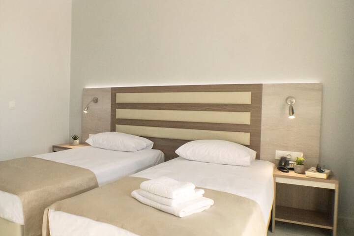 Room 9 of 22