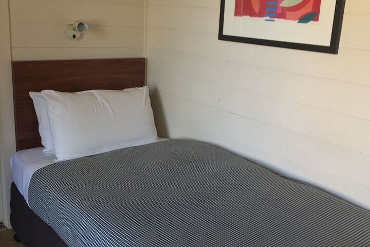 Room 15 of 43