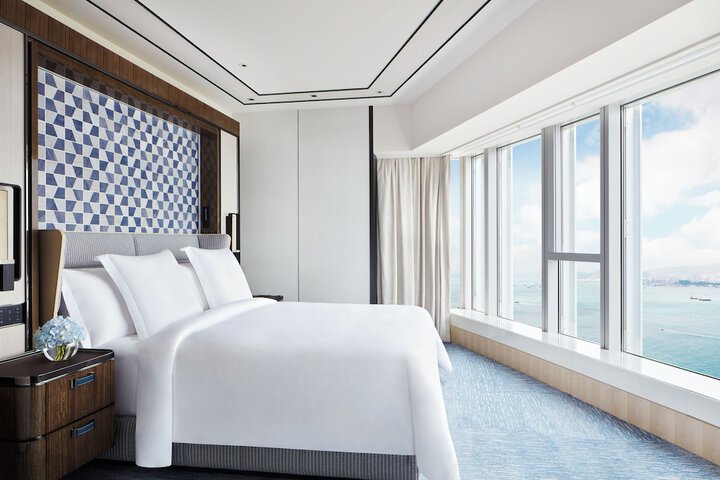 Room 28 of 111