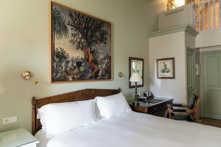 Room 21 of 36