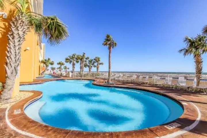 Pool 12 of 22