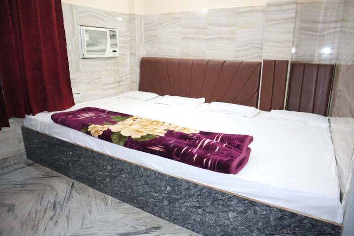 Room 7 of 20