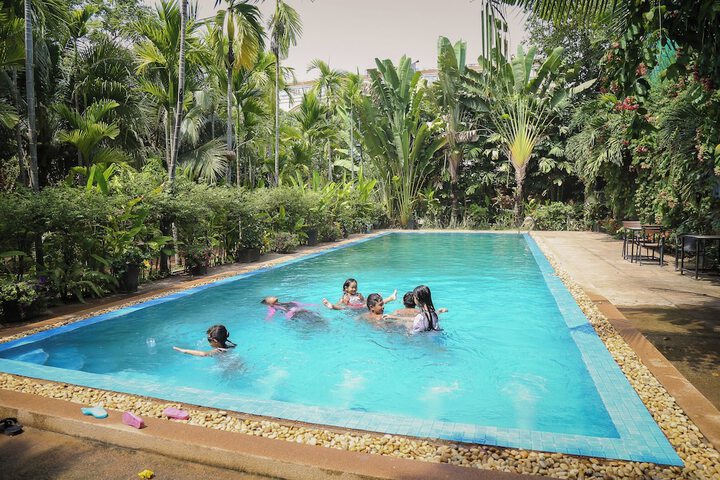 Pool 52 of 86