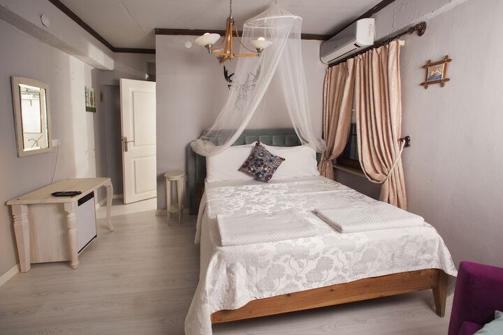 Room 5 of 55