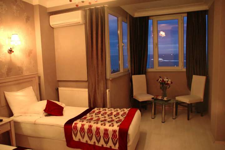 Room 40 of 69