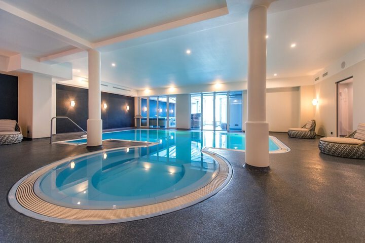 Spa 28 of 55