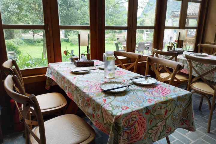 Dining 81 of 111