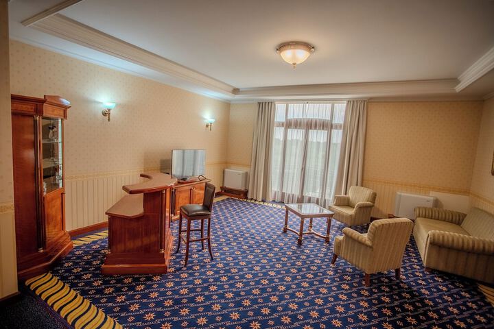 Room 88 of 143