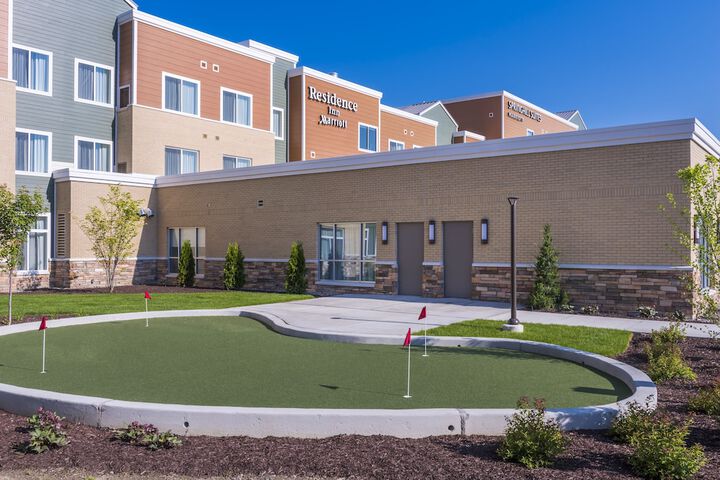 Mini-golf