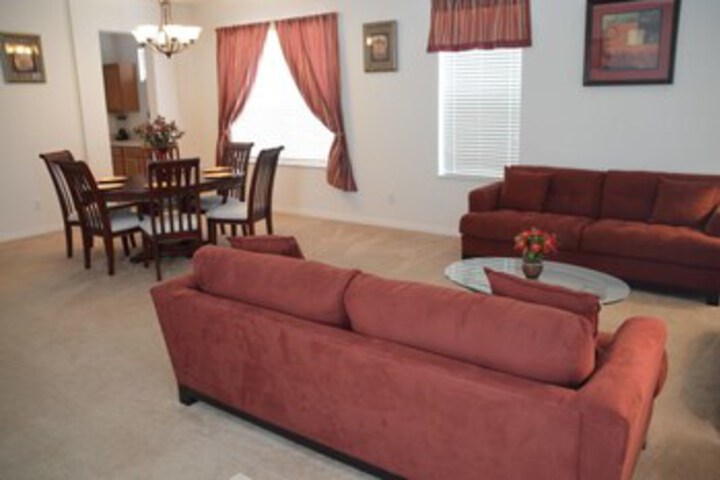 Room 14 of 108
