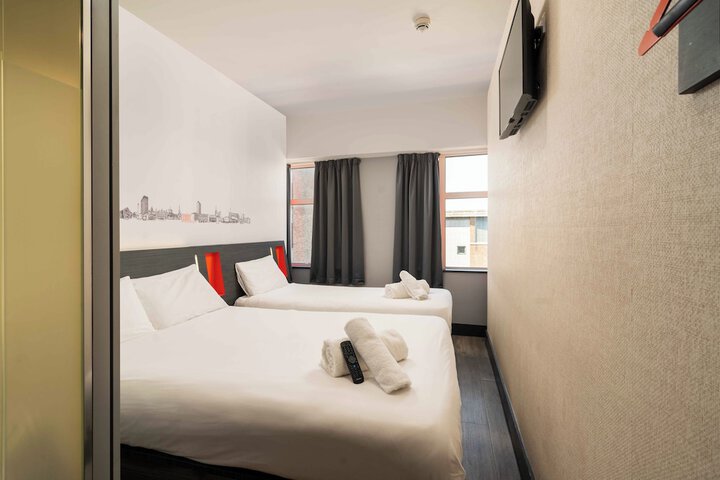 Room 38 of 59