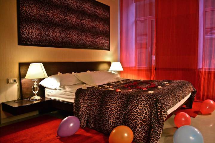 Room 21 of 50