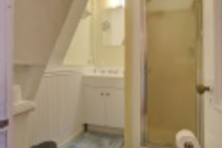 Room 270 of 408