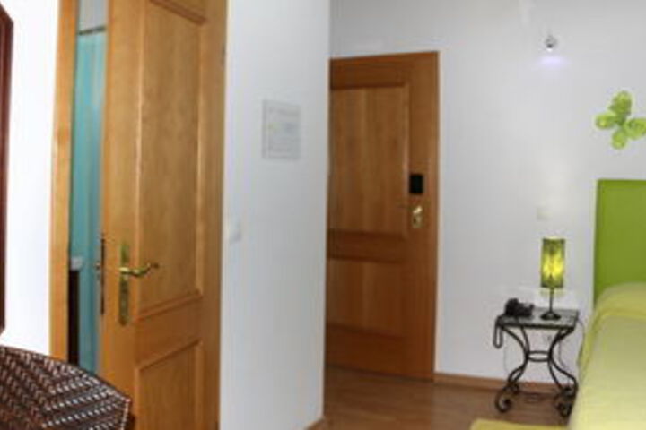 Room 40 of 60