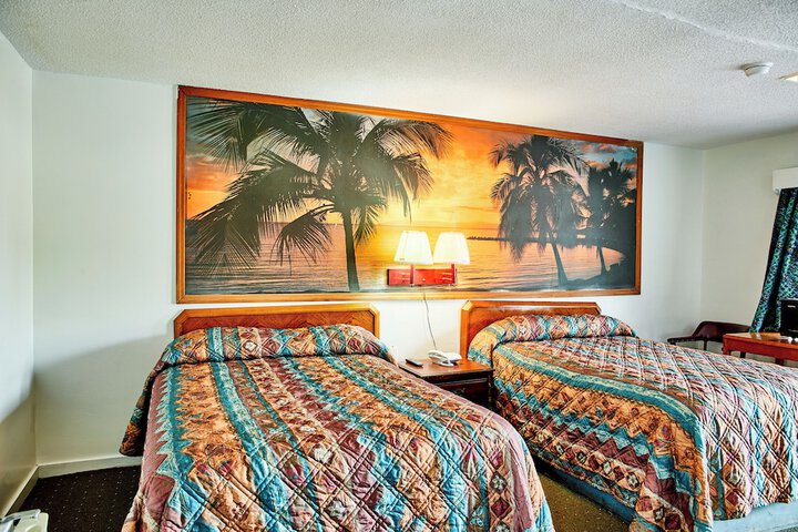 Room 12 of 23
