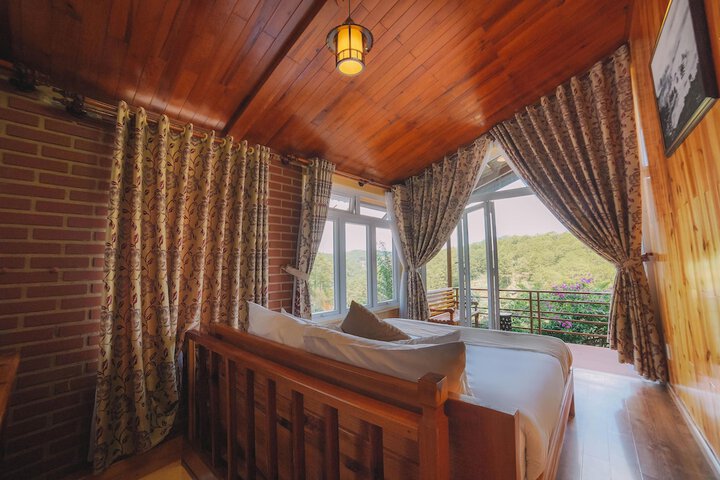 Hotel Interior 194 of 210