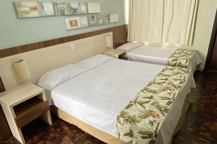 Room 6 of 27