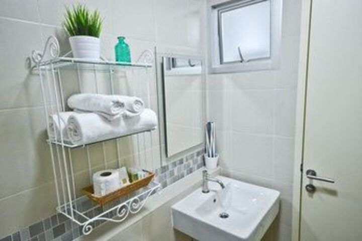 Room 2 of 21