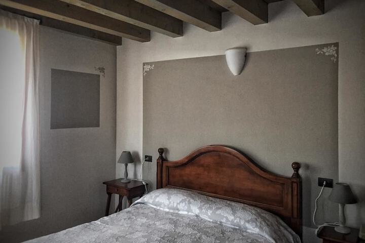 Room 14 of 52