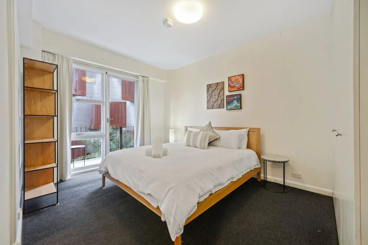 Room 2 of 8