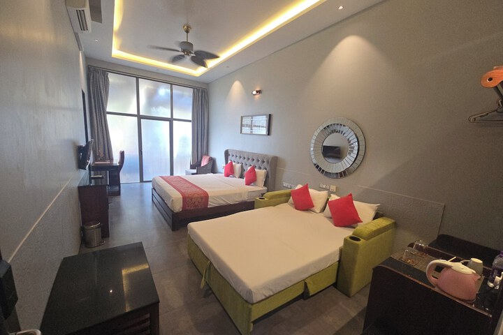 Room 50 of 107