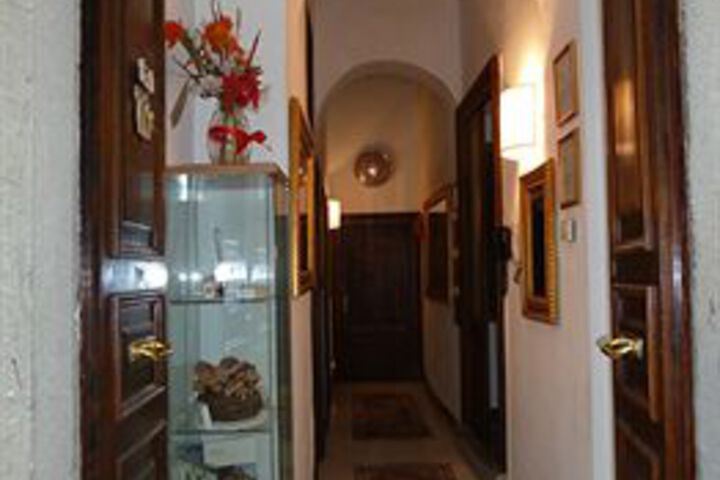 Ballroom/Hall 32 of 60