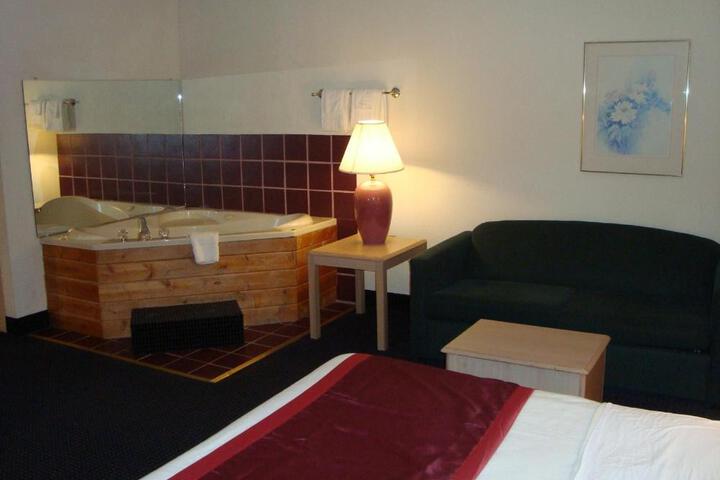 Suite King Size Bed (9 of 10)