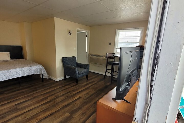 Room 20 of 38