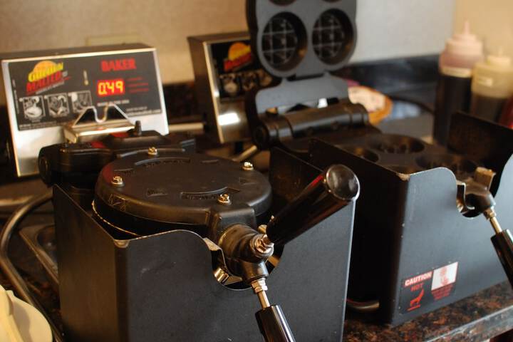 Breakfast/Coffee Service 47 of 60