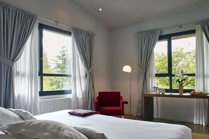 Room 7 of 61
