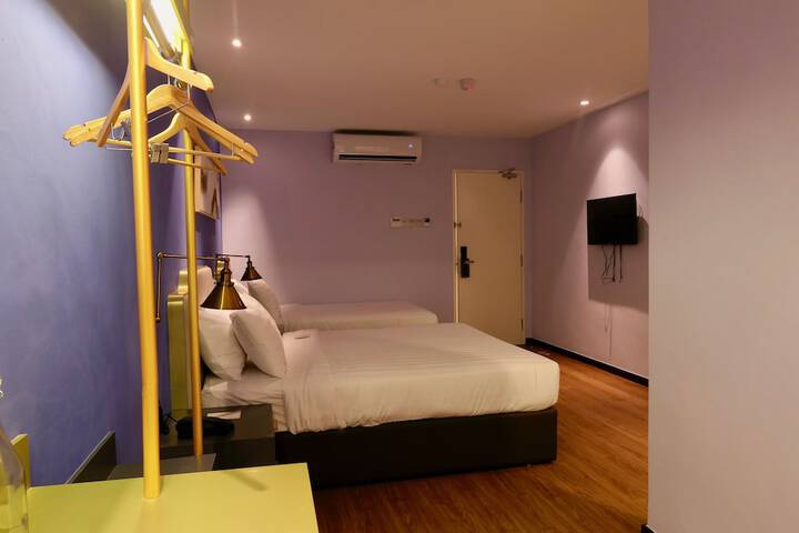 Room 19 of 36
