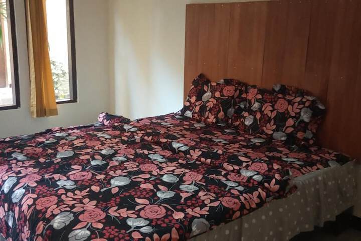 Room 17 of 48