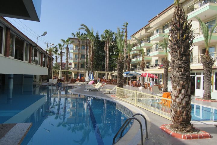 Hotel 52 of 67