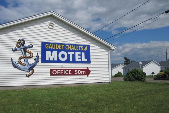 Hotel 11 of 14