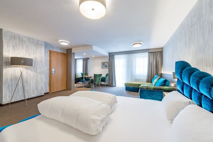 Room 18 of 47